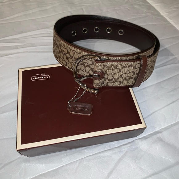 Coach belt - Picture 1 of 2